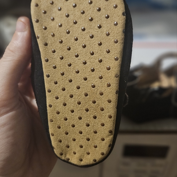 Old Navy Toddler flats. NWT 18-24months. Size 12.5 - Picture 3 of 3